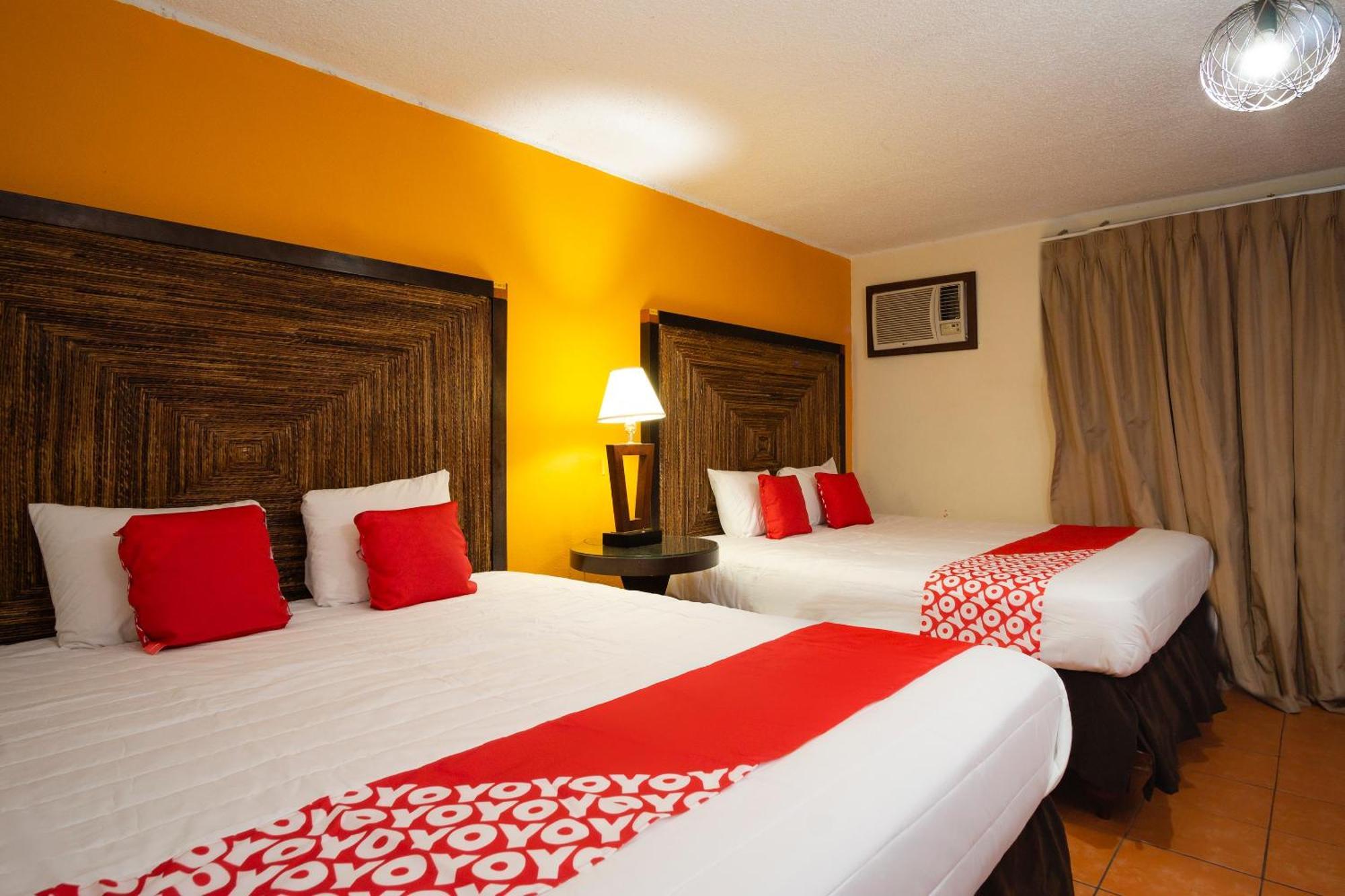 Oyo Hotel Hacienda Don Luis, Rosarito Εξωτερικό φωτογραφία A typical OYO hotel room in Mexico City