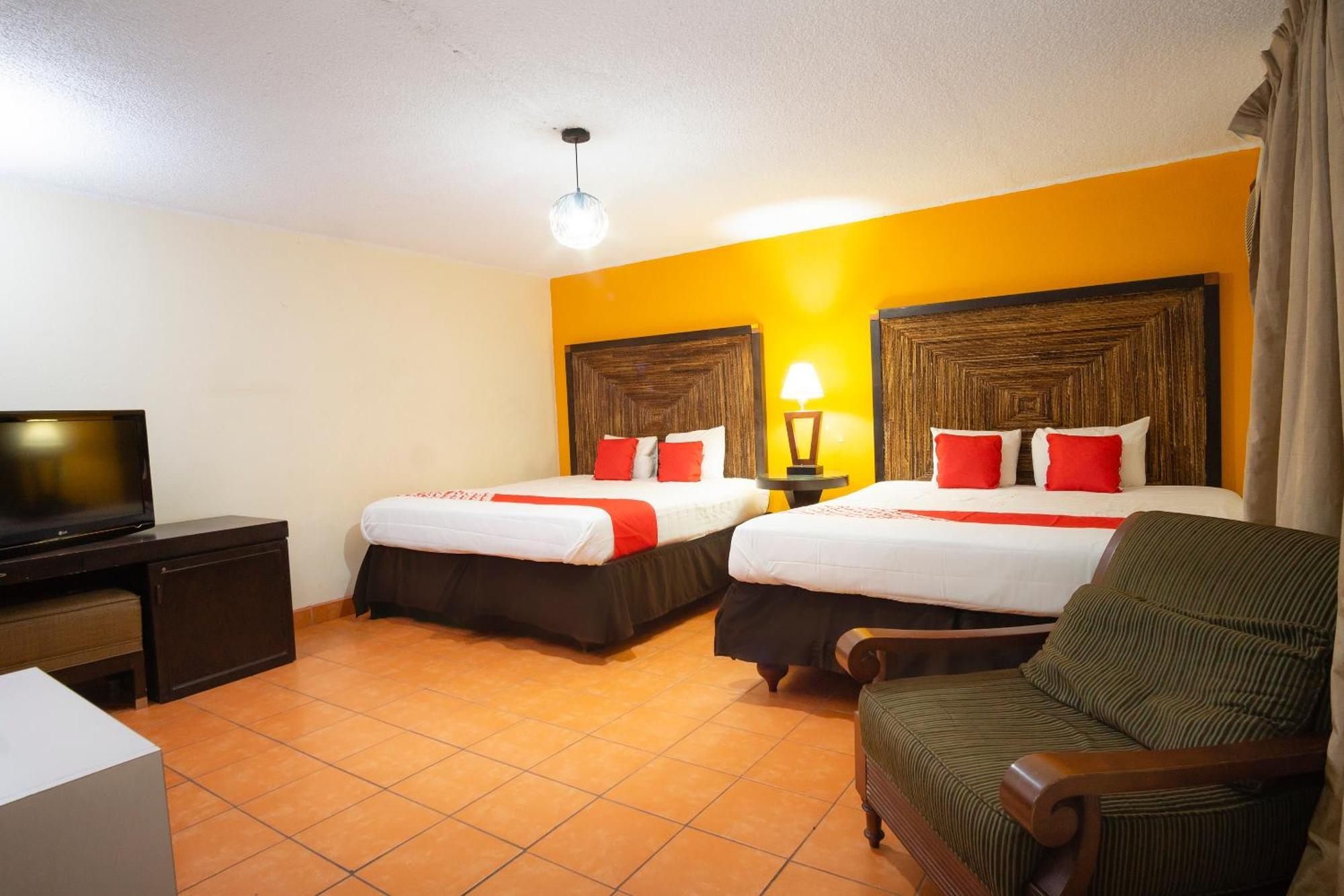 Oyo Hotel Hacienda Don Luis, Rosarito Εξωτερικό φωτογραφία A typical hotel room at the hotel